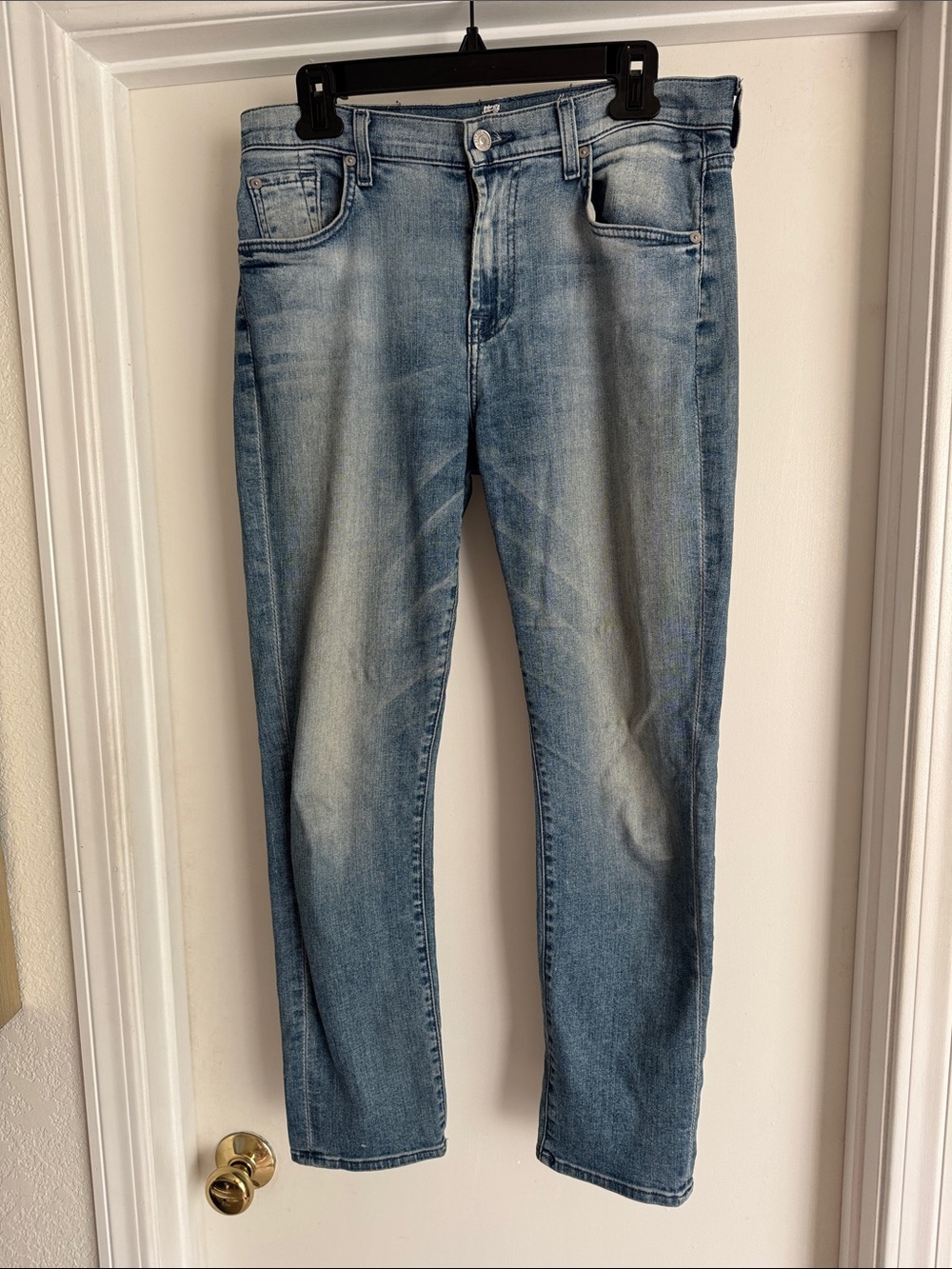 7 For All Mankind women’s relaxed skinny jeans 27